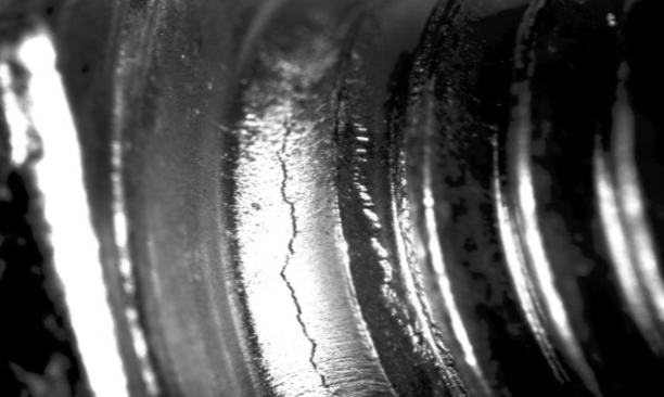 Caratteristiche delle crepe da tempra